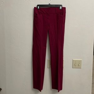 The limited exact stretch pants. 2R.
